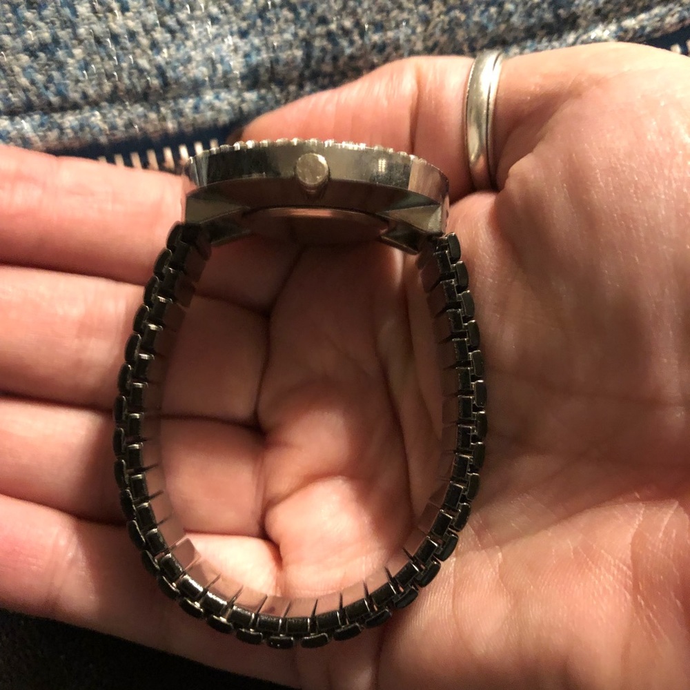 Lady’s Watch - Picture 3 of 5